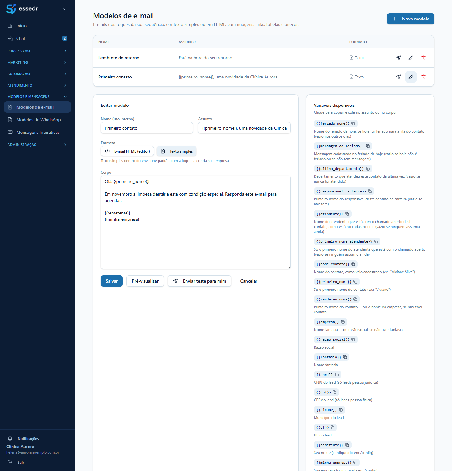 Edição de um modelo de e-mail, com a pré-visualização